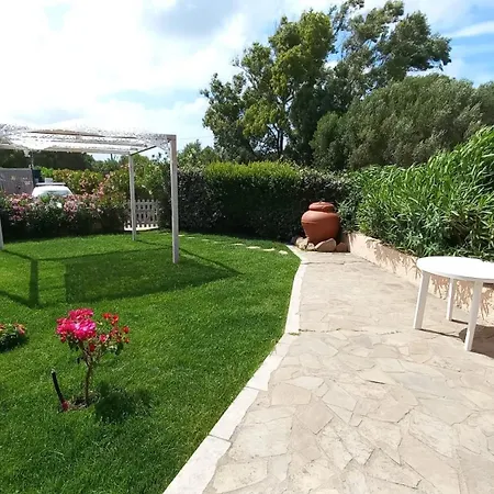 Sissi House - Trilocale Con Giardino - Porto Pollo