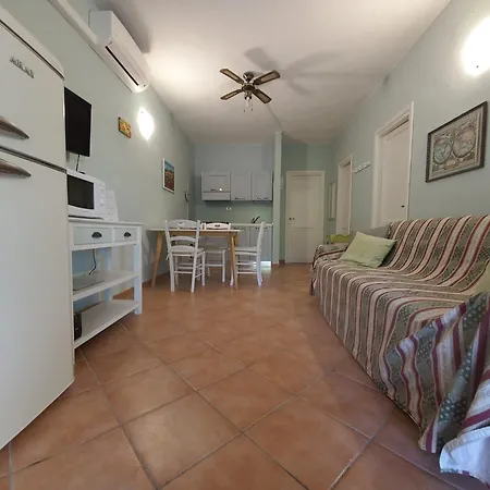 Sissi House - Trilocale Con Giardino -